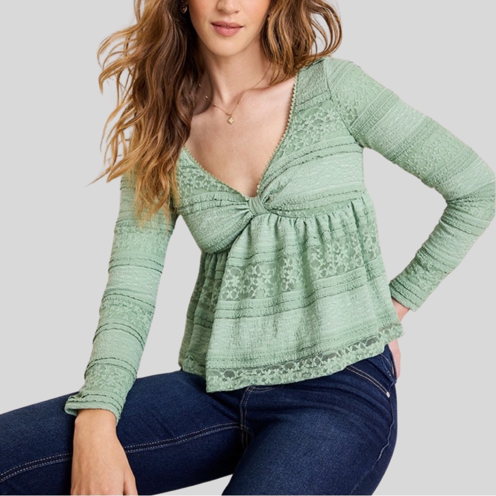 NWT Francesca’s Sarah Long Sleeve Knit Lace Peplum Top in Sage Green